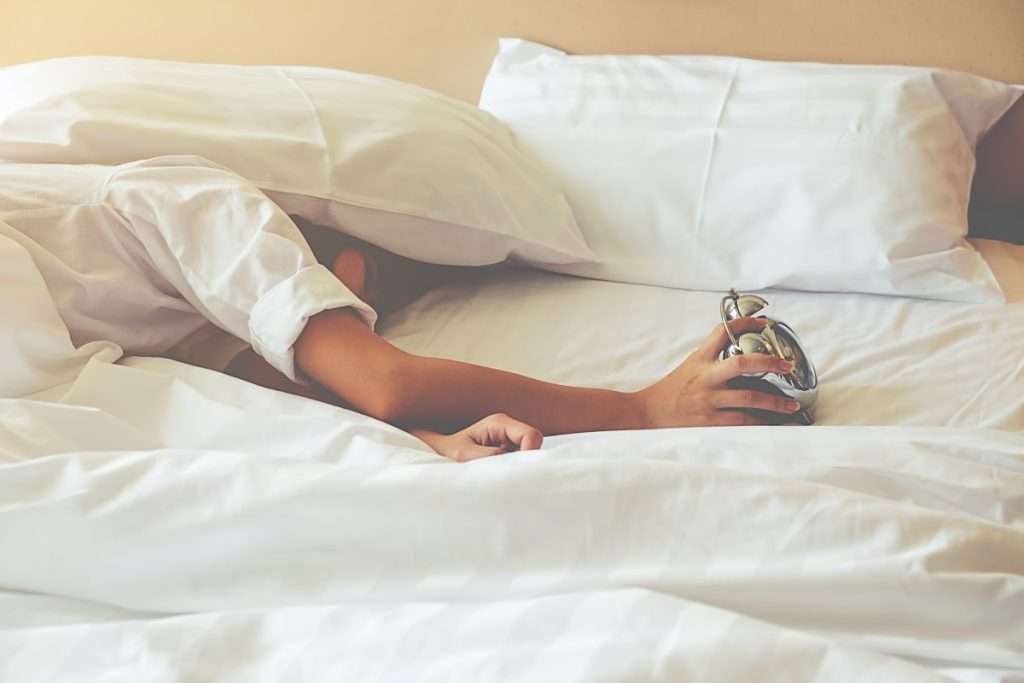 Mémoire de forme, latex ou duvet : Quel surmatelas choisir pour un confort optimal ?